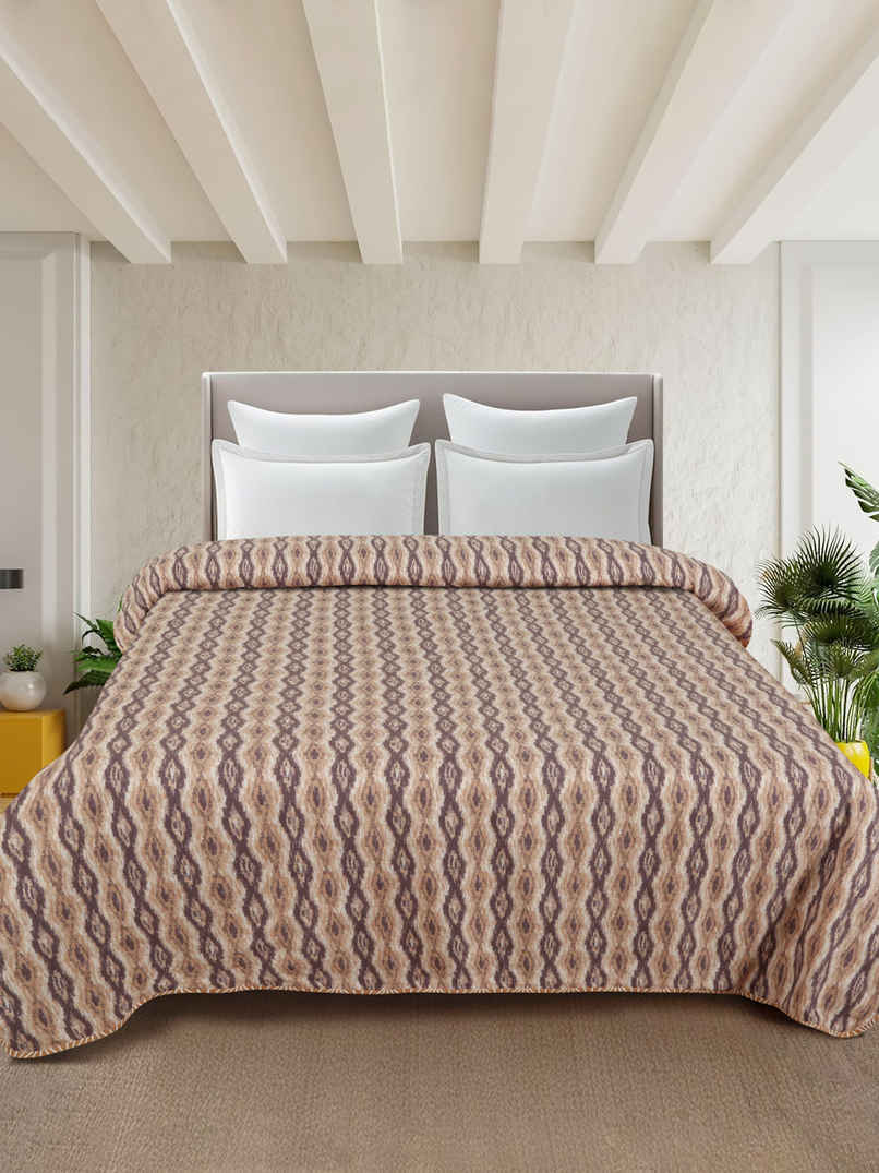 STATUS Micro Dohar Double Bed | Tie and Die Maroon - 200 x 220 cm