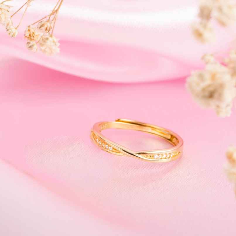 Zavya One line CZ CZ Gold Plated 925 Sterling Silver Ring Zavya One line CZ CZ Gold Plated 925 Sterling Silver Ring