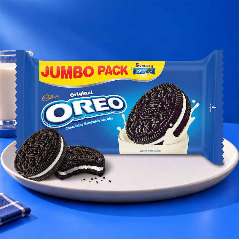 Cadbury Oreo Vanilla Flavour Creme Sandwich Biscuit Mega Family Pack