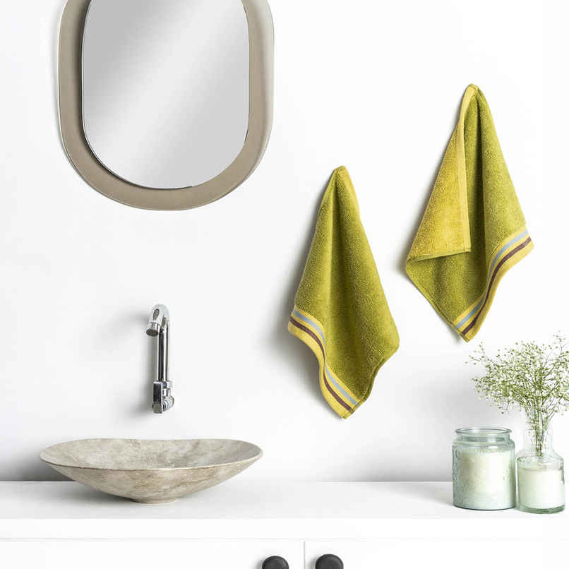 DDECOR Yarn Dyed Sporty Look 100% Cotton Reversible 500 GSM Face Towel - Green/Yellow DDECOR Yarn Dyed Sporty Look 100% Cotton Reversible 500 GSM Face Towel - Green/Yellow