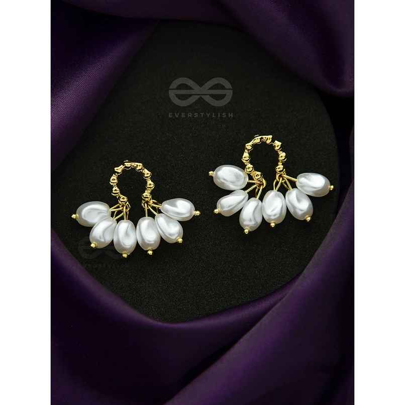 Everstylish Budding Blossoms - Golden Pearl Earrings