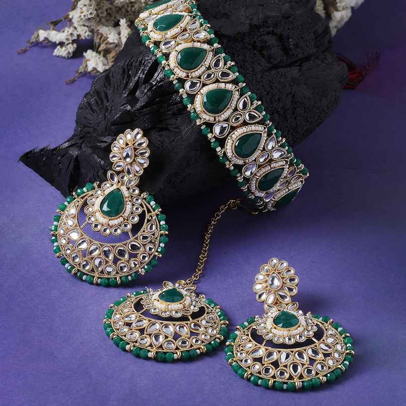 Sukkhi Refined Gold Plated Green Kundan & Beads Studded Choker Necklace Set
