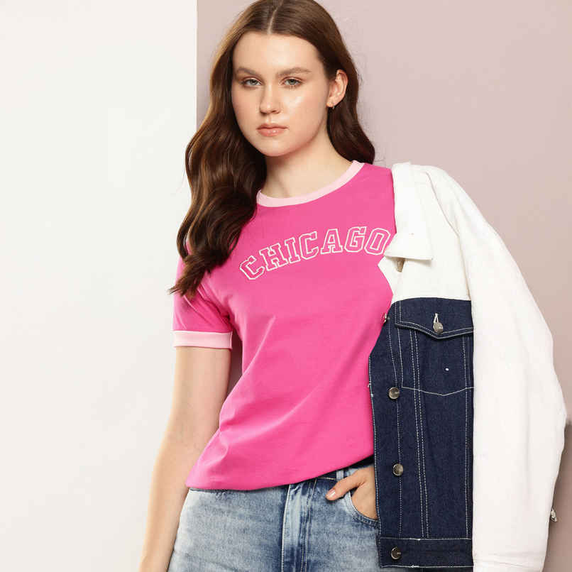 Dillinger Women's Regular Fit Raglan Sleeve Embroidery T-shirt | Fuchsia - L