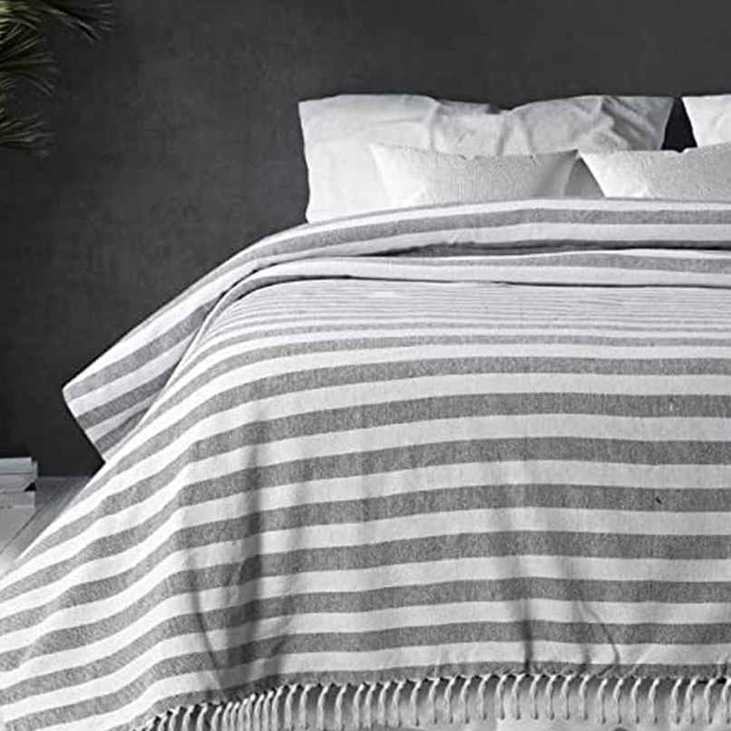 Sashaa World Striped Soft & Breathable Throw Blanket - Black & White