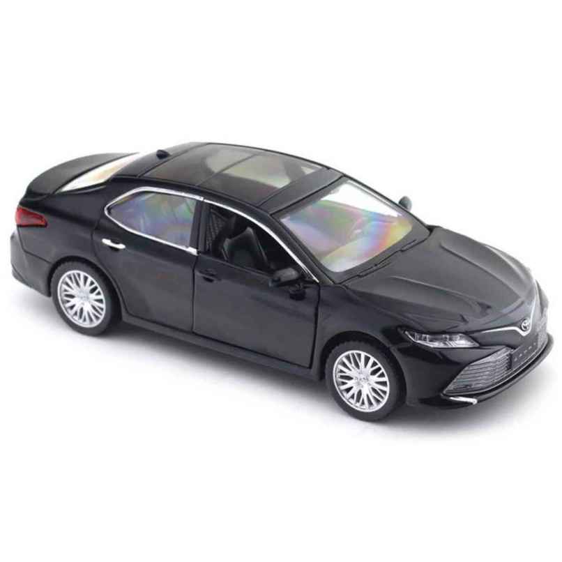MSZ Licensed 1:32 Toyota Camry Die-cast Vehicle