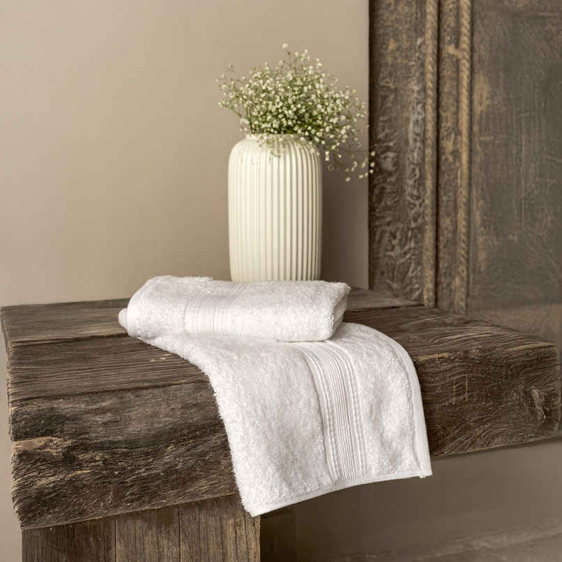 DDECOR Ecofriendly 70% Bamboo 30% Cotton Super Soft 650 GSM Solid Sustainable Hand Towel - White