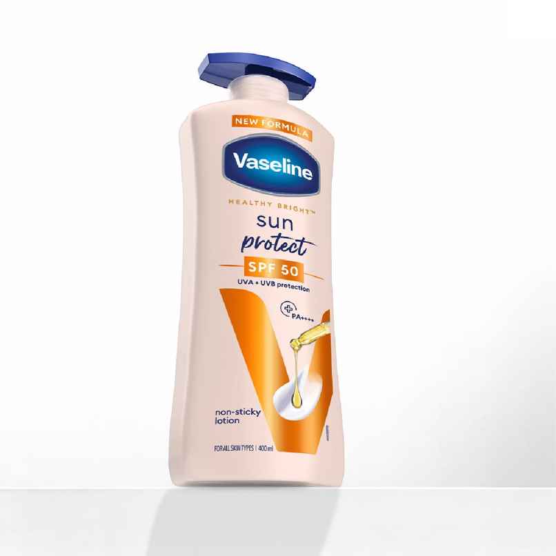 Vaseline Sun Protect SPF 50 PA++++ Lotion | UVA + UVB Protection with Niacinamide | Vit C & E