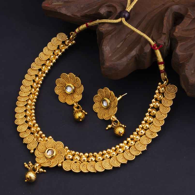 Sukkhi Floral Gold Plated Kundan Choker Necklace Set For Women
