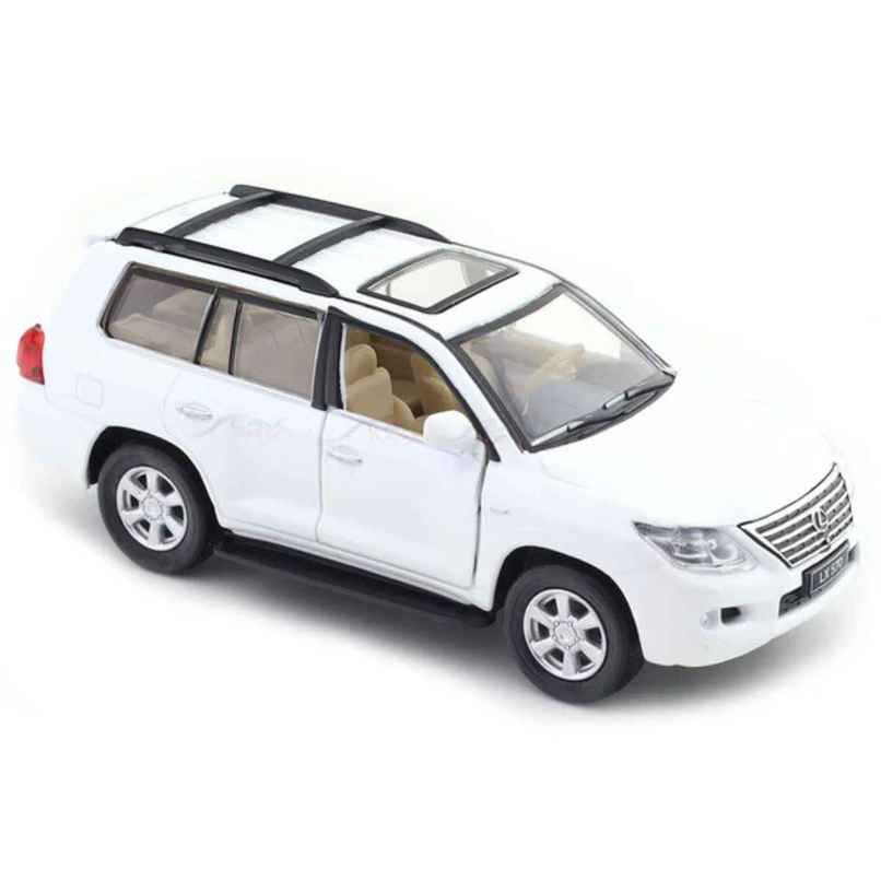 MSZ Licensed 1:32 Lexus LX570 White Die-cast Vehicle