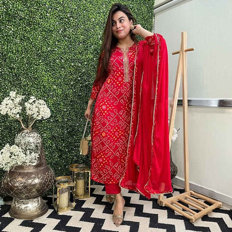 GoSriKi Women's Rayon Blend Straight Printed Kurta with Pant & Dupatta | TURAE | Red - S GoSriKi Women's Rayon Blend Straight Printed Kurta with Pant & Dupatta | TURAE | Red - S