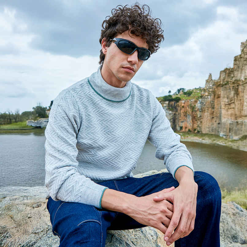 Campus Sutra Men's Herringbone Textured Pullover Sweater | Light Grey - M