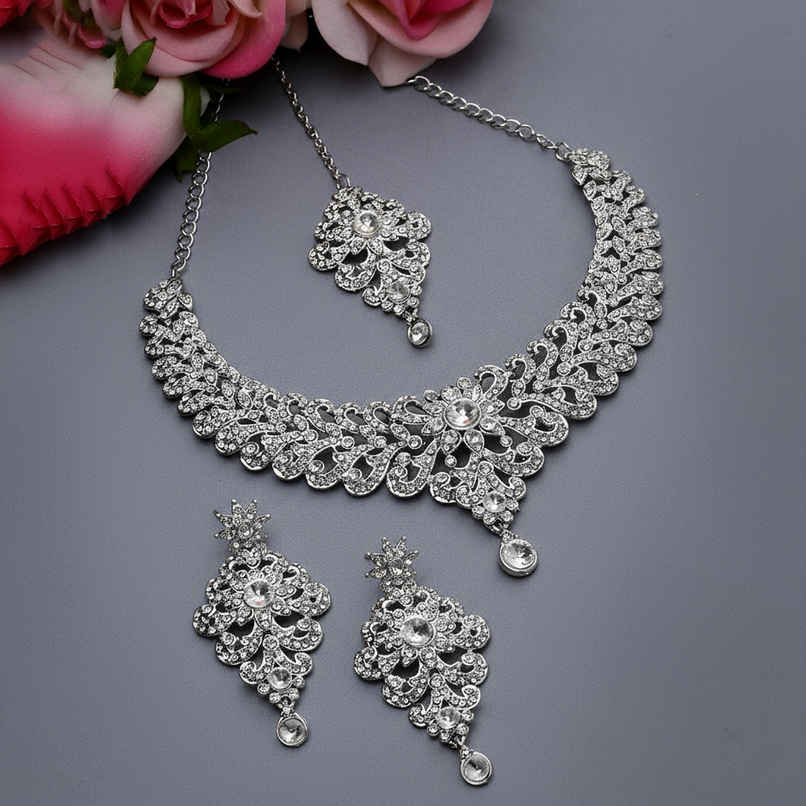 Sukkhi Awsome Rhodium Plated Silver Stone Studded Choker Necklace Set