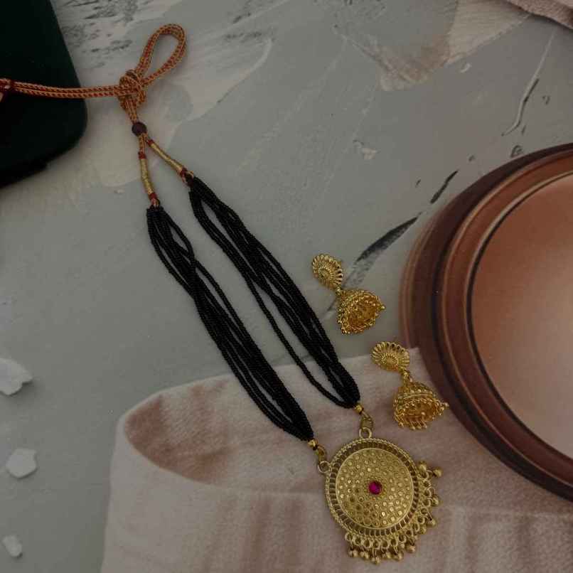 The Opal Factory Mangalsutra Black Beads with Jhumki Earrings and Round Kundan Pendant | Gold