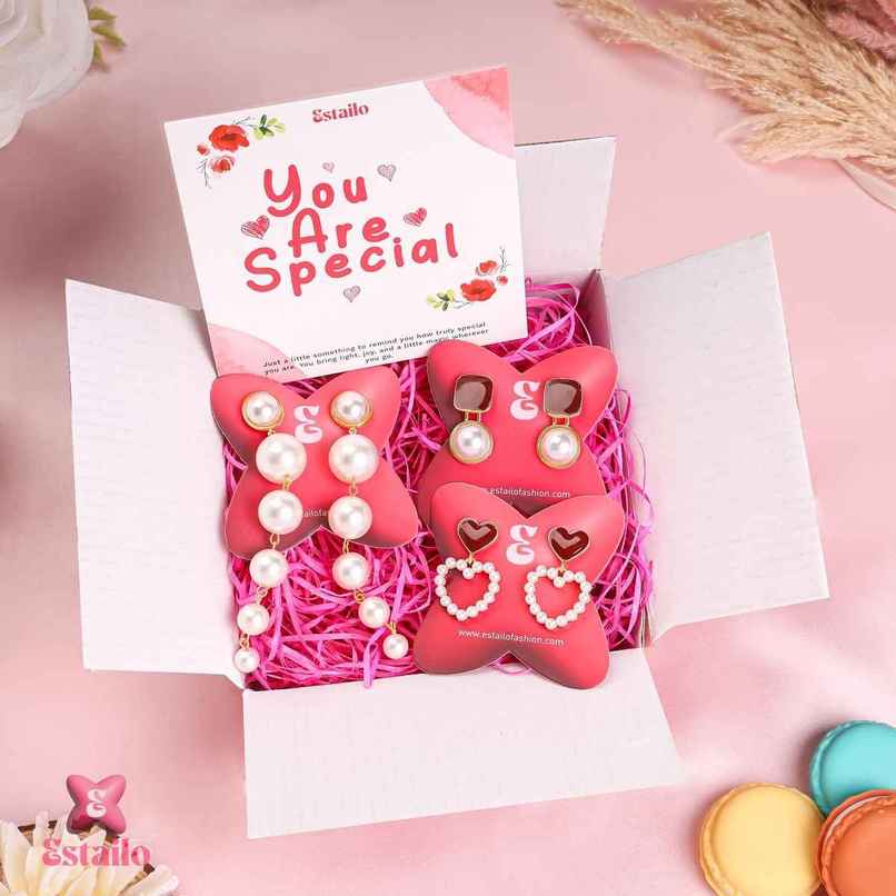 Estailo Fashion Pearl Pop Gift Hamper Off White & Mehroon | Mother's Day