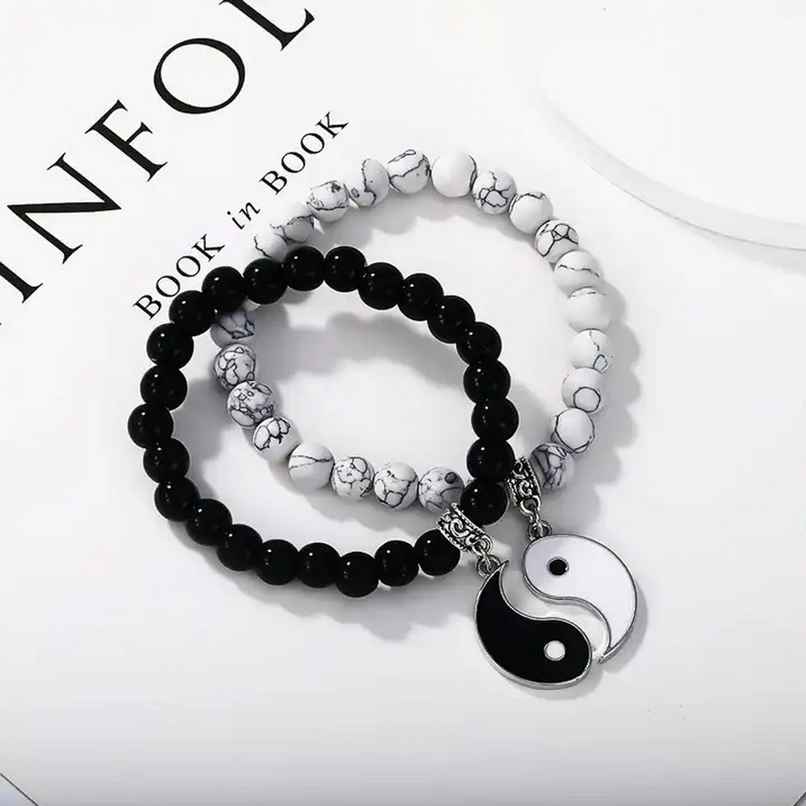 Fashion Frill Couple Double Lane Magnet Bracelet White Regular Fashion Frill Couple Double Lane Magnet Bracelet White Regular