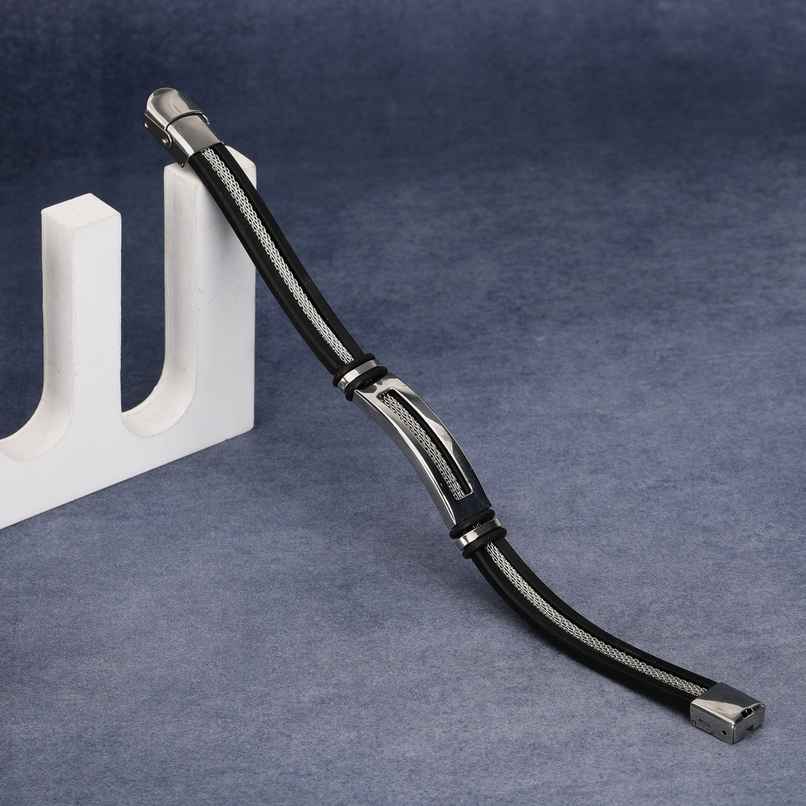 Fashion Frill Men's Buckle Bracelet Silver Onesize Fashion Frill Men's Buckle Bracelet Silver Onesize