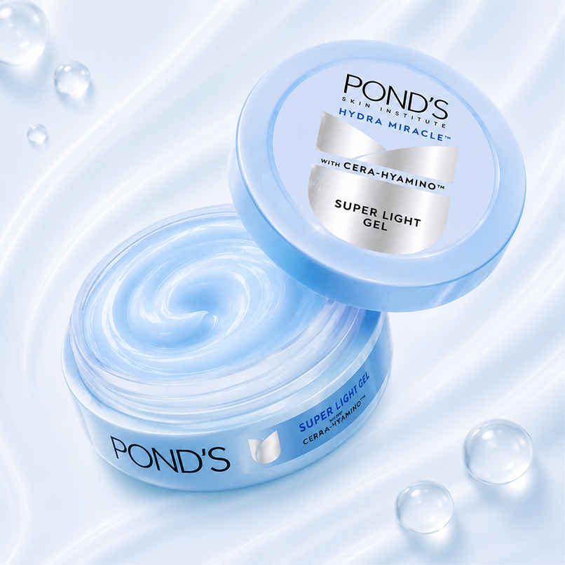 Pond's Super Light Gel Oil-Free Moisturize With Cera-Hyamino - 200 G Pond's Super Light Gel Oil-Free Moisturize With Cera-Hyamino - 200 G