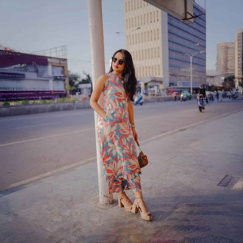 GoSriKi Women's Rayon Blend Straight Printed Kurta with Pant | Blue - L