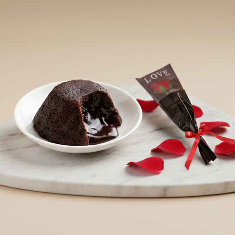 Choco Lava Cake + FlowerAura Signature Red Rose