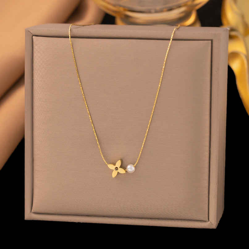 LabelShe Gold Plated Stainless Steel Floral Themed Pendant | LS-PS-26505