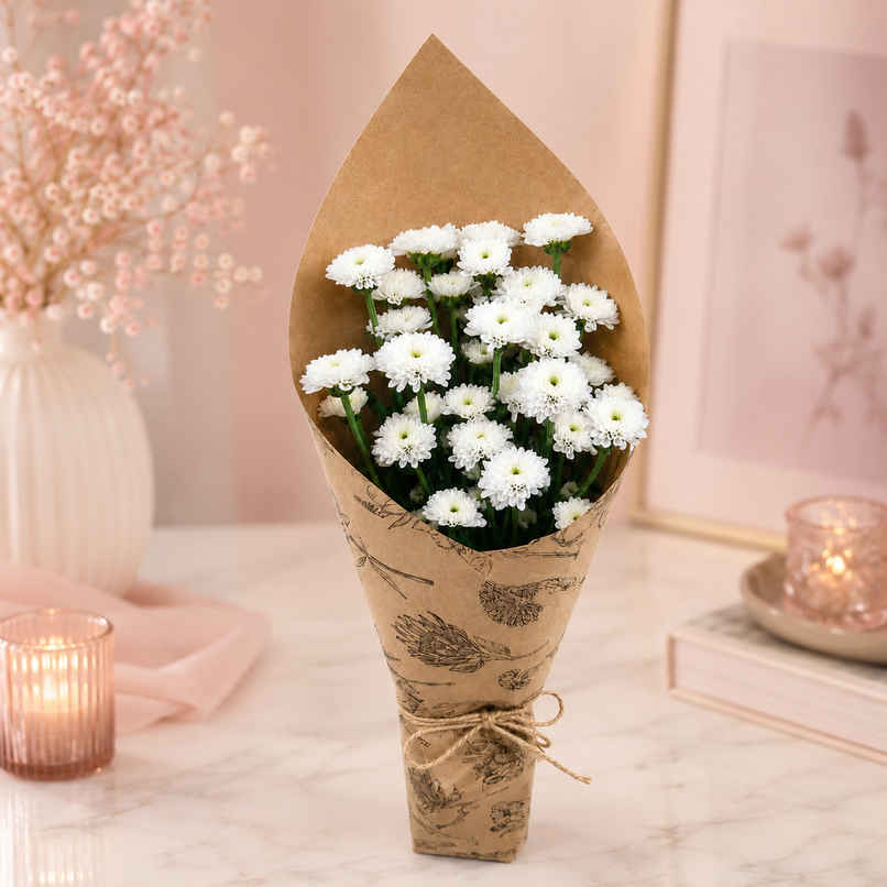 The Flora White Button Daisy Bouquet | Gifting The Flora White Button Daisy Bouquet | Gifting