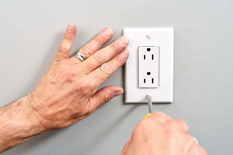 Lumivolt Screw Driver Tool Set Kit | Multi Purpose Tools 5 pc With Tester | Screwdriver Set