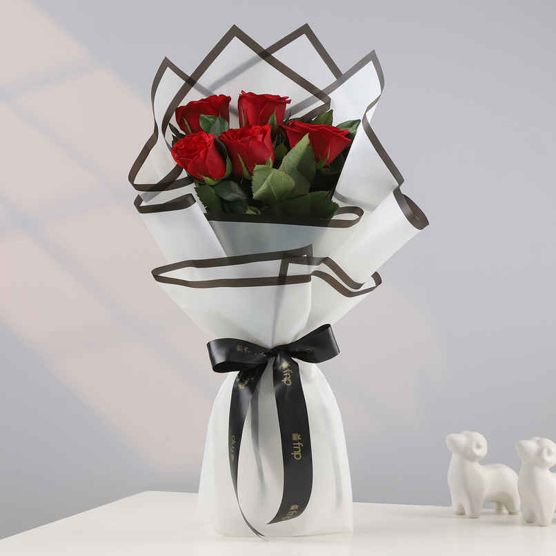 FNP 5 Red Rose Bouquet | Gifting