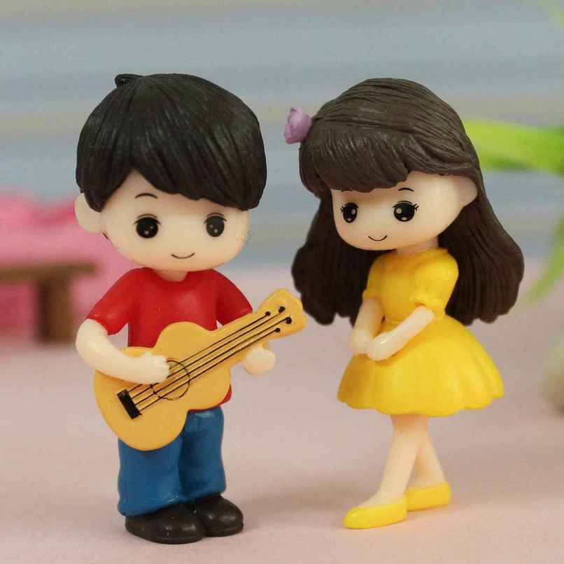 Tied Ribbons Miniature Romantic Couple Guitar Statue