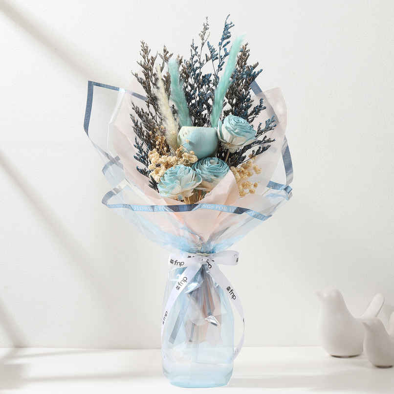 Vintage Shola Pith Flower Aura Bouquet | Gift Set | FNP Vintage Shola Pith Flower Aura Bouquet | Gift Set | FNP