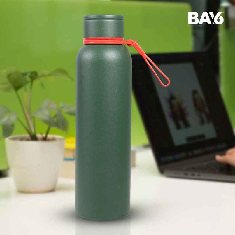 BAY6 Stainless Steel Hot & Cold Thermosteel Vacuum Water Bottle 900ml | Green BAY6 Stainless Steel Hot & Cold Thermosteel Vacuum Water Bottle 900ml | Green