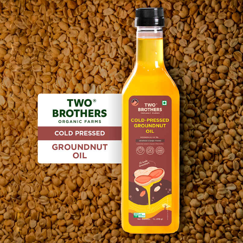 Two Brothers Groundnut (Peanut) Wood Pressed Oil Single-filtered | Plastic Bottle