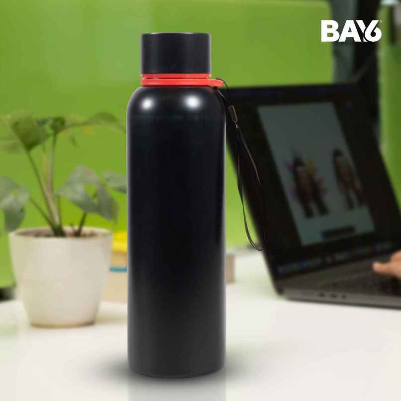 BAY6 Stainless Steel Hot & Cold Vacuum Bottle 700ml | Black BAY6 Stainless Steel Hot & Cold Vacuum Bottle 700ml | Black