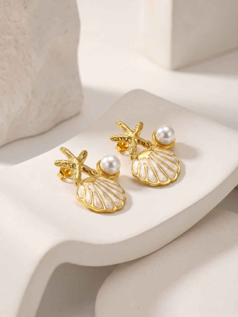 OnnMe By Giva Starfish Pearl Gold Plated Earrings | Waterproof And Anti-Tarnish | OMER0166 OnnMe By Giva Starfish Pearl Gold Plated Earrings | Waterproof And Anti-Tarnish | OMER0166