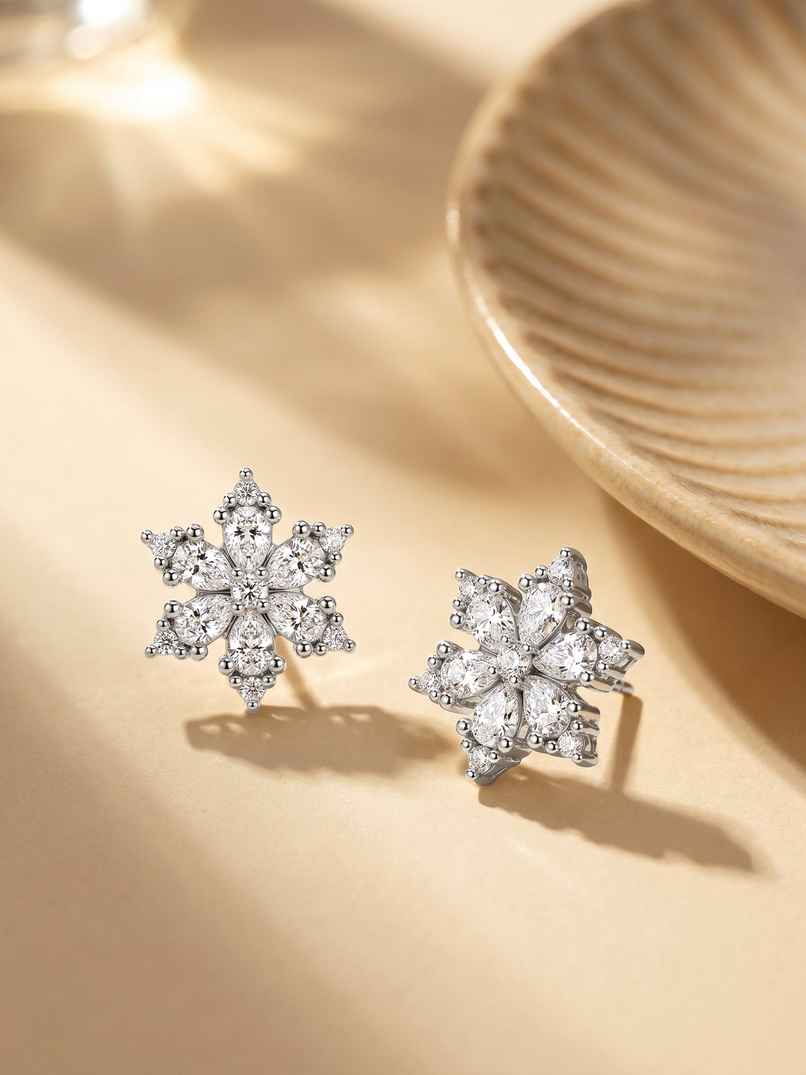 GIVA Silver Flowery Snowflake Studs | ER0582