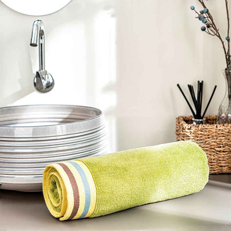 DDECOR Yarn Dyed Sporty Look 500 GSM Bath Towel | 100% Cotton - Green