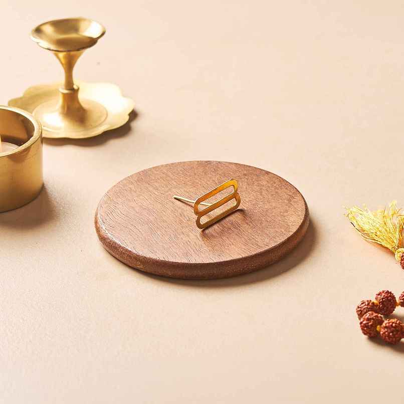Brass Vibhuti Nama Stamp for Forehead | Religious Puja Item | Svasti