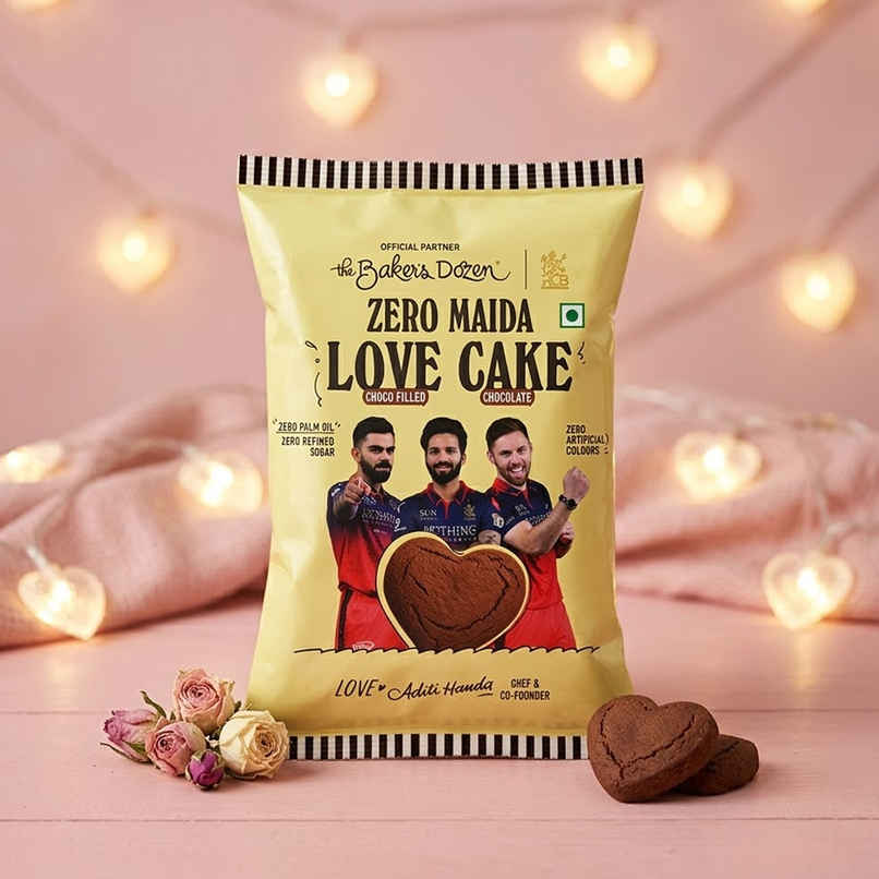 The Baker's Dozen Zero Maida Love Cake - Chocolate | Veg/Eggless Cake | Chocolate Cake | Heart cake