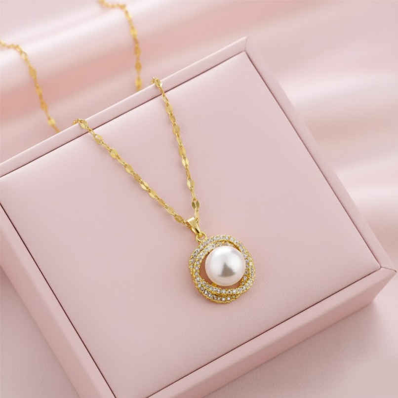 Beautynx Celestial Pearl Galaxy Necklace | Gold | BNX-NK-0020