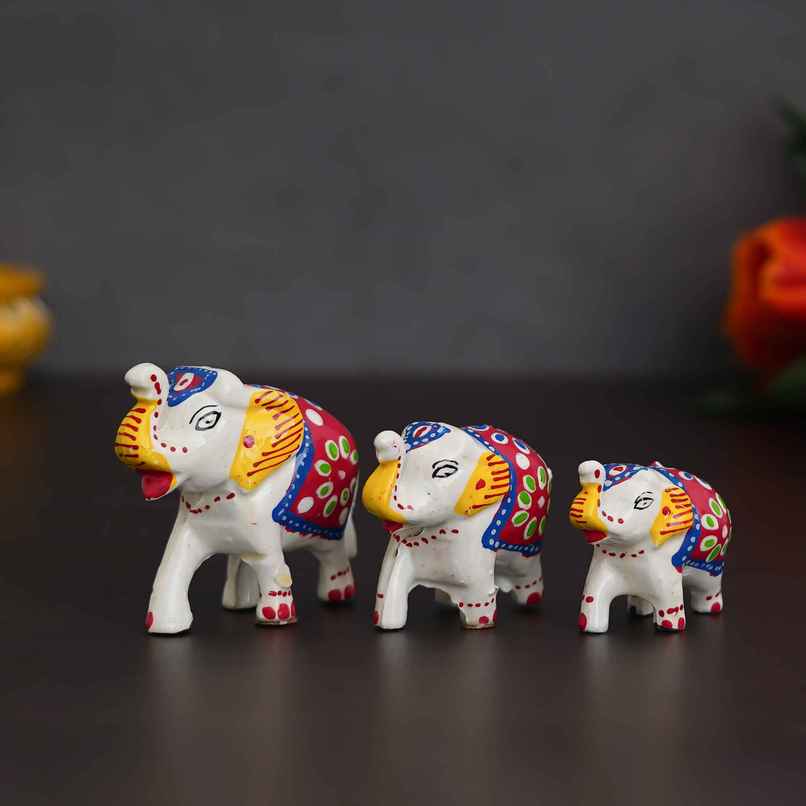 eCraftIndia Set Of 3 Elephant Statues - White eCraftIndia Set Of 3 Elephant Statues - White