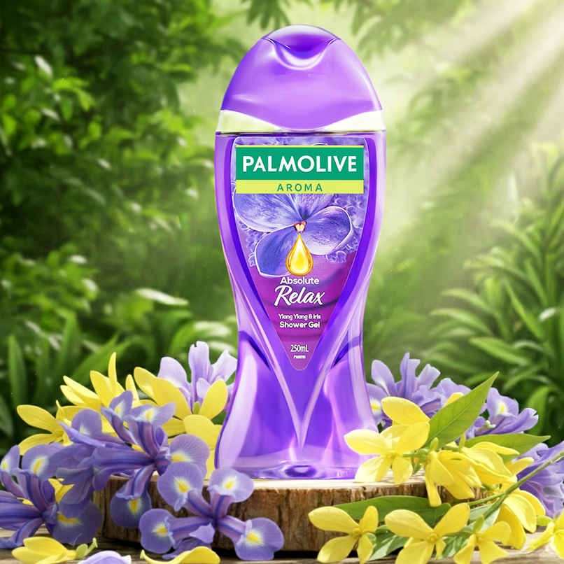 Palmolive Iris & Ylang Ylang Essential Oil Aroma Absolute Relax, Moisturizing Body Wash Palmolive Iris & Ylang Ylang Essential Oil Aroma Absolute Relax, Moisturizing Body Wash