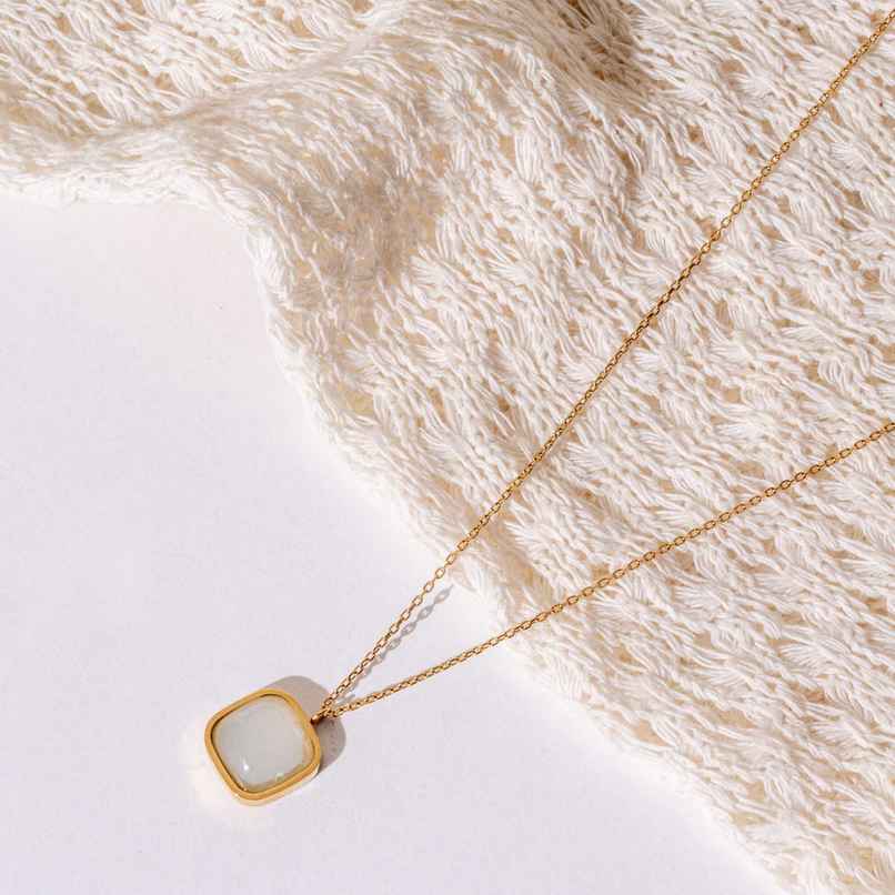 ZAISHA 18K Gold Plated Jade Vintage Pendant Necklace | Birthday | Anniversary | Valentines gift