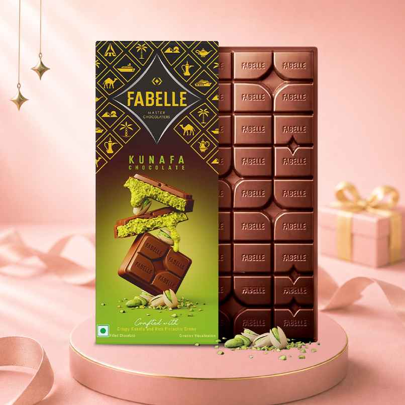 Fabelle Kunafa Milk Chocolate Crispy Kunafa and Rich Pistachio Creme Fabelle Kunafa Milk Chocolate Crispy Kunafa and Rich Pistachio Creme