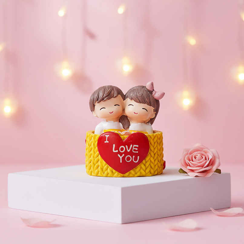 Resin Cute Couple Statue "I Love You" | EcraftIndia