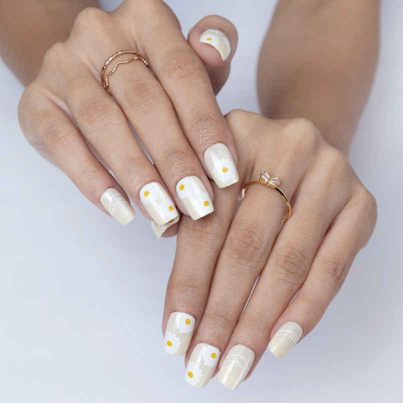 Pep Nails Buttercup Yellow Floral Medium Coffin Reusable Press On Nails 30 Nail Tips