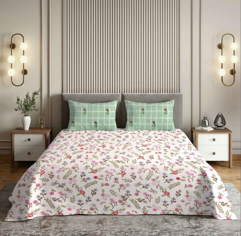 Dream Living 135 GSM King Bedsheet Set |275 x 275 cm| With 2 Pillow Covers