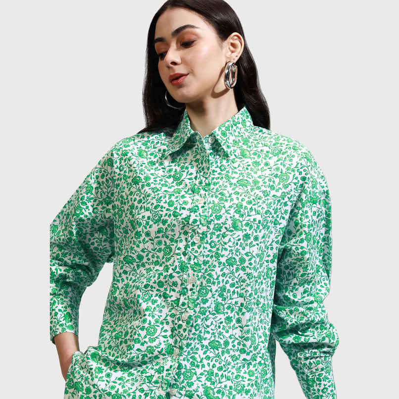 Tokyo Talkies Women's Floral Buttondown Oversized Shirt | Green - M