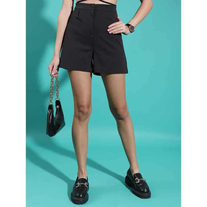 Tokyo Talkies Women's Mid-Rise Shorts | Black - S