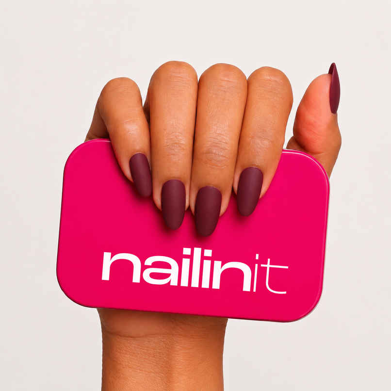 Nailinit Press On Nails | Moonchild | Reusable False Nail Extensions with Glue Tabs Nailinit Press On Nails | Moonchild | Reusable False Nail Extensions with Glue Tabs