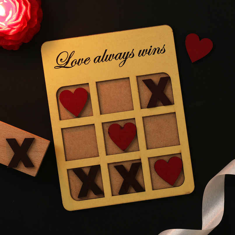 Tic-Tac-Toe Wooden | Happy Mail Tic-Tac-Toe Wooden | Happy Mail