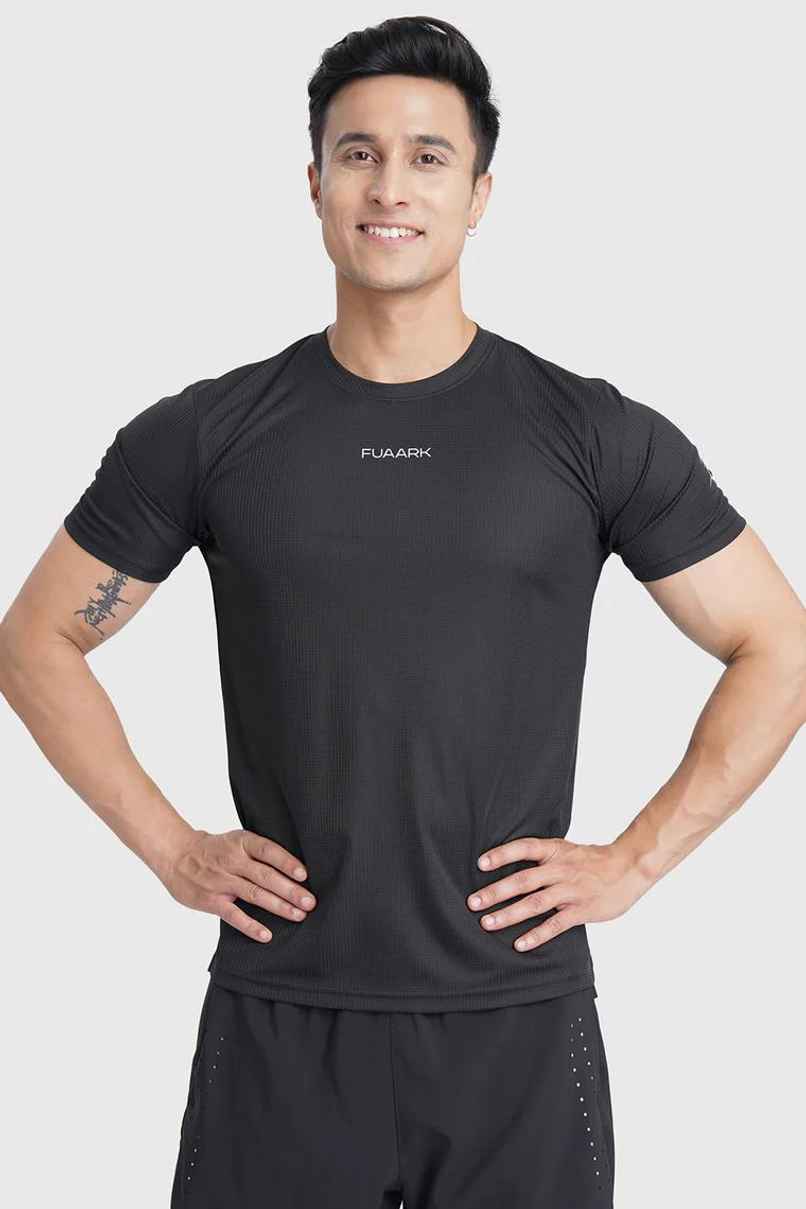 FUAARK Men's Checks Round Neck Slim Fit Gym & Active Wear Sports T-shirt | Black - L